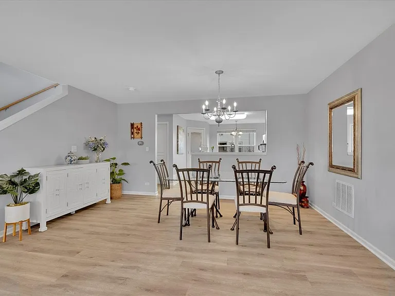 404 Belvedere Ln — Photo 28