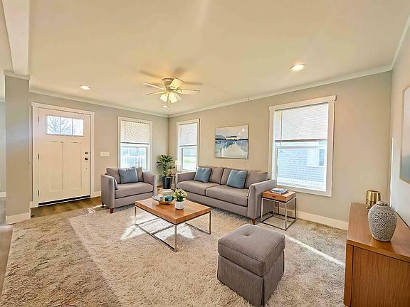3rd image of 7055 Quarry Rd #254
