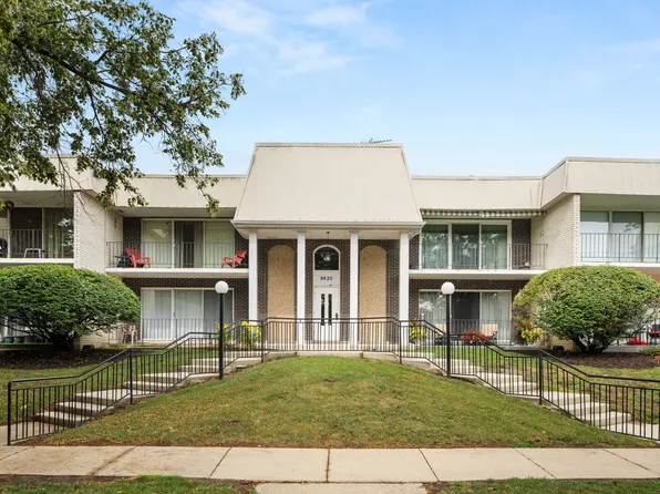 9820 S Karlov Ave APT D, Oak Lawn, IL 60453