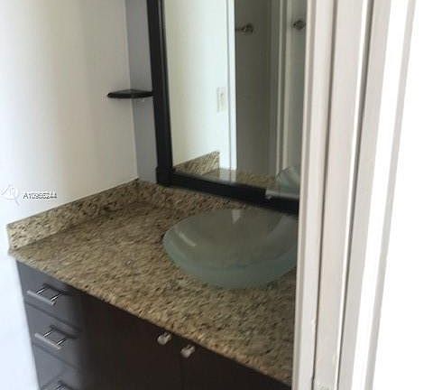 4th image of 2020 NE 135th St APT 708