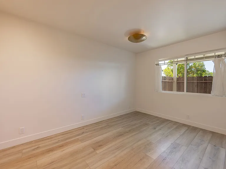 10000 El Centro St — Photo 27