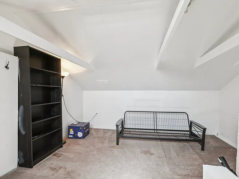 3379 Frederick St — Photo 36