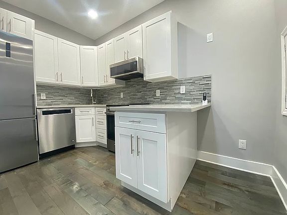 2nd image of 28-11 Steinway St #3R