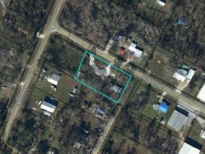 212 Volunteer Ave, Wewahitchka, FL, 32465