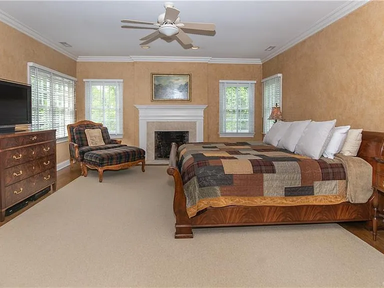 52 Twin Pond Ln — Photo 15