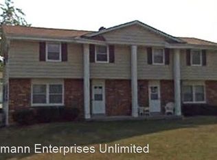 1327 Dover Pl, Brookfield, WI 53005