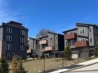 60 Richards St #A, Worcester, MA 01603