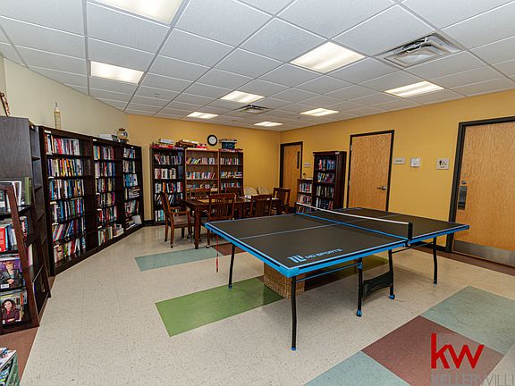 5th image of 9355 Irving Park Rd APT 421