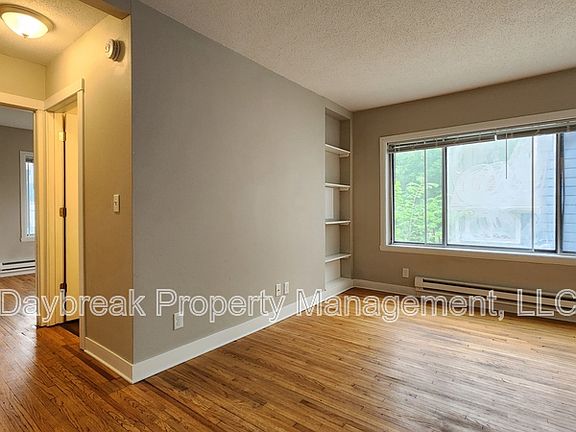 5th image of 1258 10th St N #101