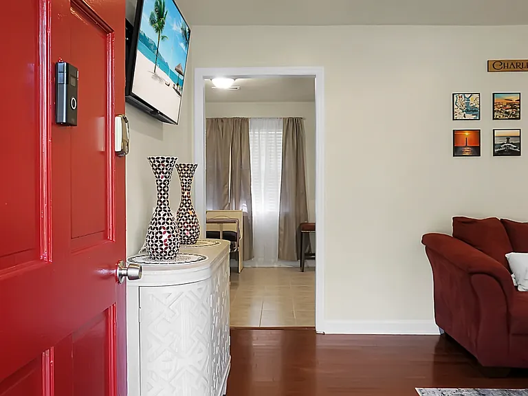 4452 Garwood Dr — Photo 3
