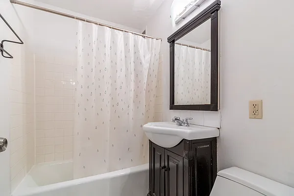 Rented by Prime Realty | media 31