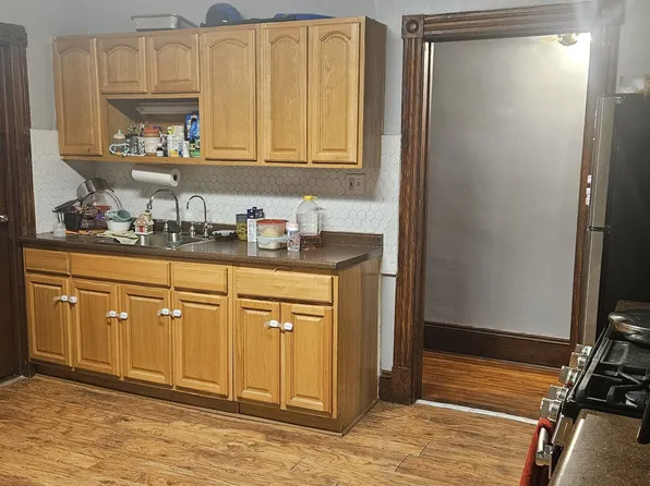 103 Campfield Ave, Hartford, CT 06114