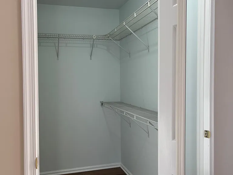 Master Bedroom Closet 3'10" x 6'11"