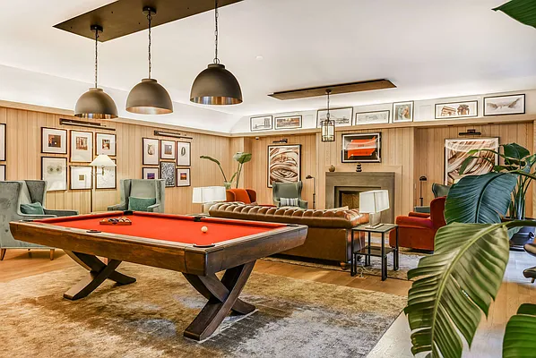 Sold by Compass | media 21