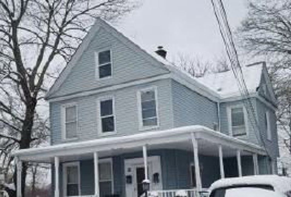 2nd image of 38 Maple Ave