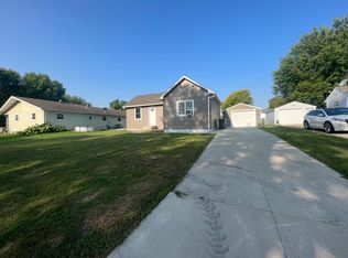 521 Pennsylvania Ave, Adrian, MN 56110