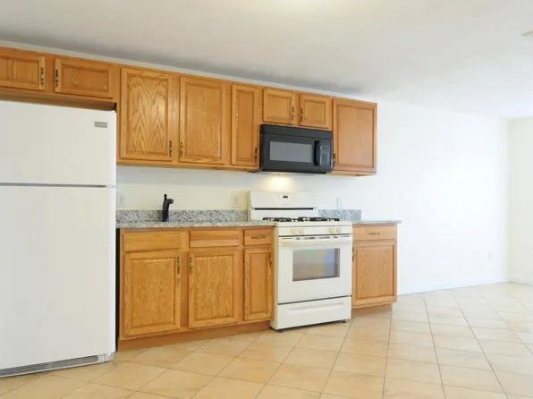 174 Maverick St #3, Boston, MA 02128