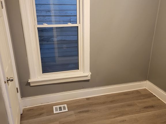 5th image of 850 5th Ave APT 1