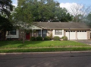 108 Banbury Ln, Victoria, TX 77904