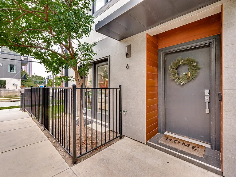 3880 Munger Ave #6 — Photo 18