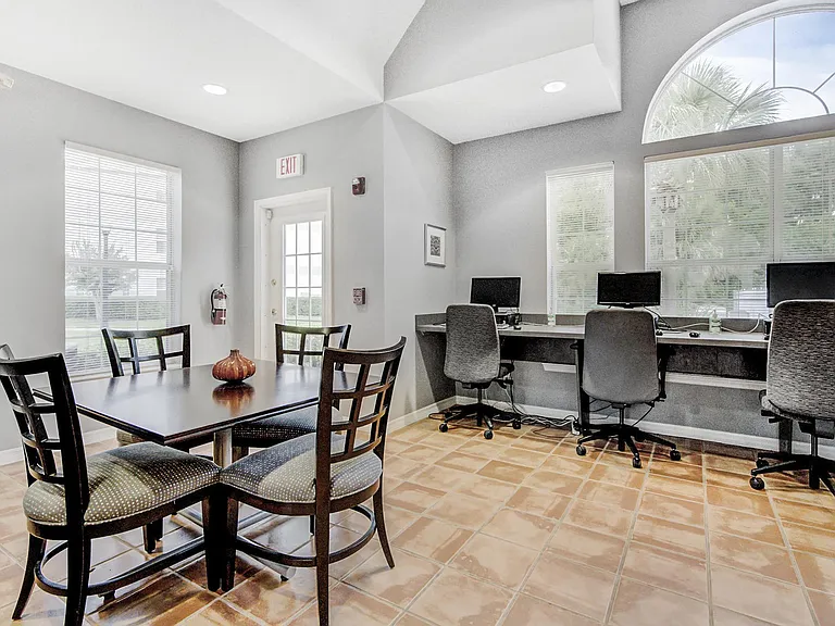 The Club at Sugar Mill Apartments — Photo 33