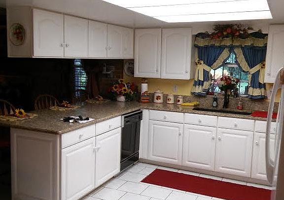 2nd image of 920 Canalview Blvd