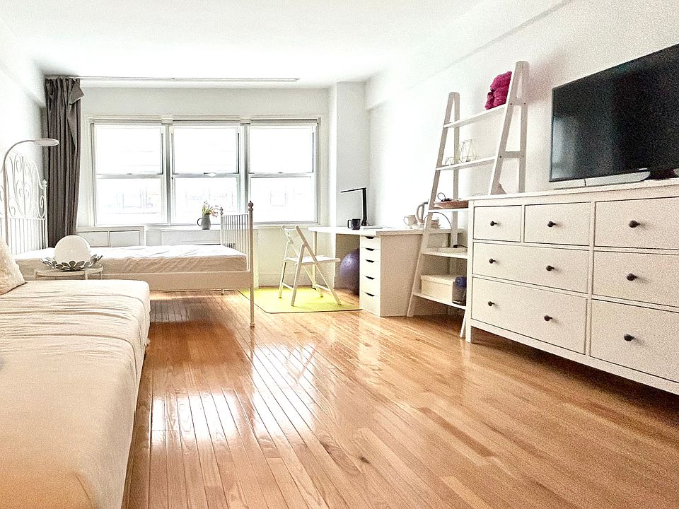 1st image of 321 E 45th St APT 9E