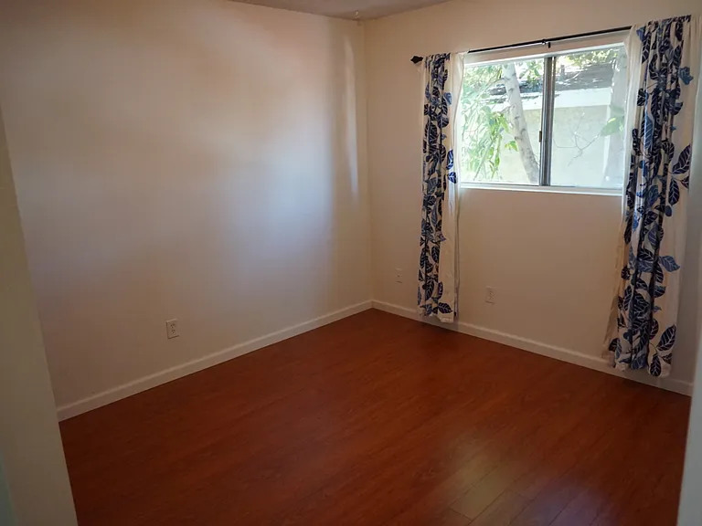 2213 Ruhland Ave #B — Photo 10