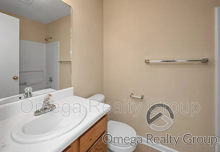 4203 20th St NE #B8 — Photo 18