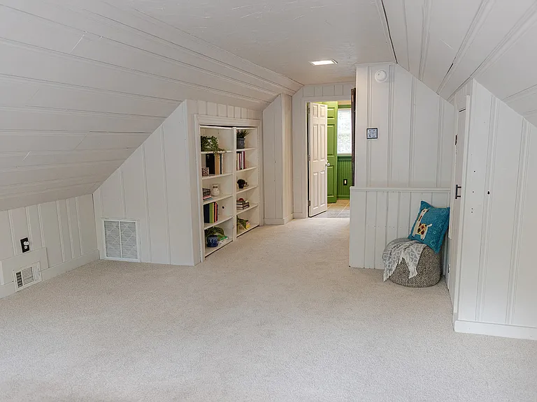 8307 Rolando Dr — Photo 22