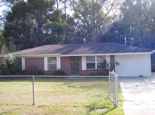 779 Gilbert Dr, Chipley, FL 32428