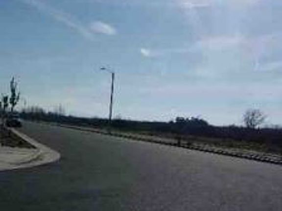 Exterior Neighborhood (street photo)