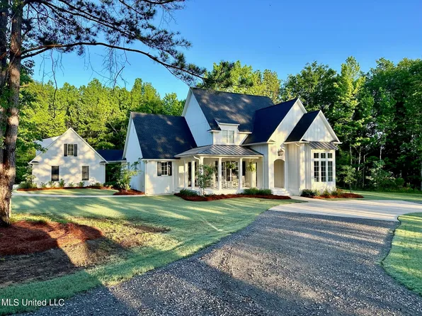 211B Chestnut Spring Rd, Flora, MS 39071