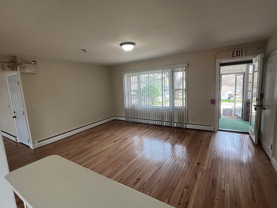 1st image of 1540 Mineral Spring Ave Unit 1
