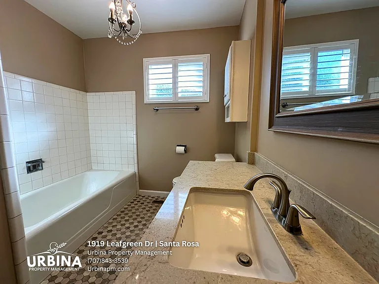 1919 Leafgreen Dr — Photo 13