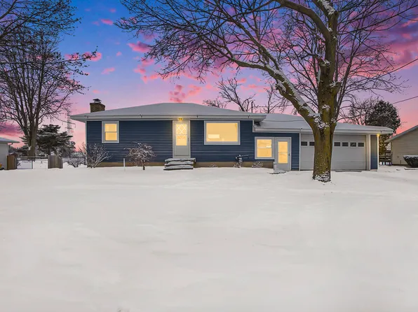 14905 8th Ave, Marne, MI 49435