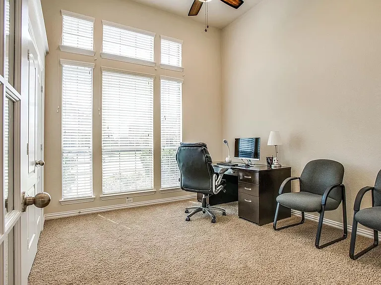 7772 Ivanhoe Dr — Photo 22