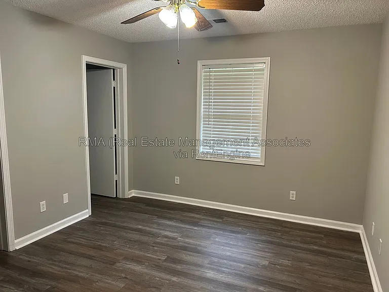 103 Bluebird Ln — Photo 4