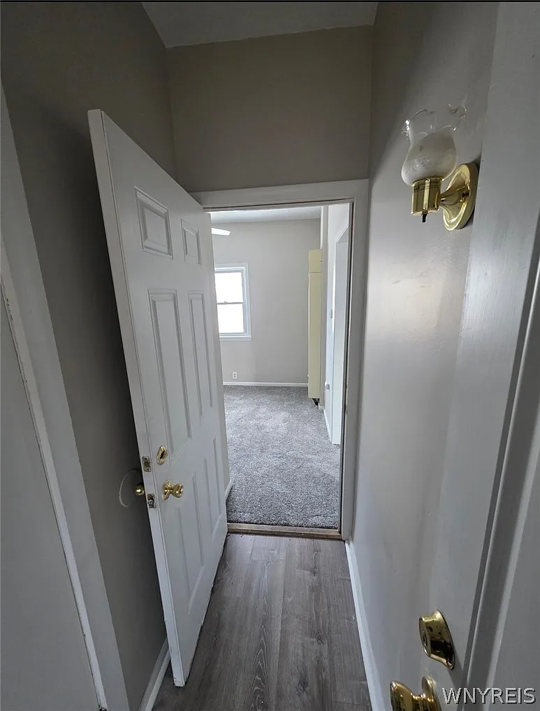 1 bed, 1.0 bath, 2924 sqft, $1,150 — Photo 2