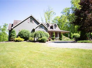 10472 Free Rd, Conneaut Lake, PA 16316