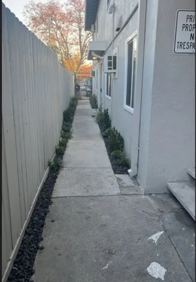2299 Grove Ave — Photo 8