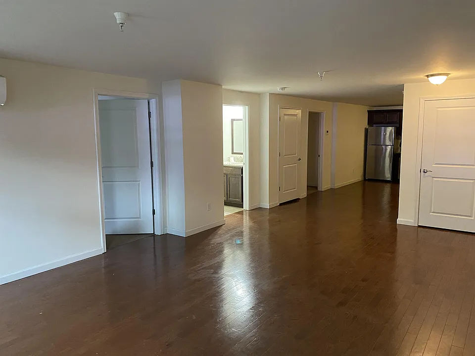 40 S Pearl St #306