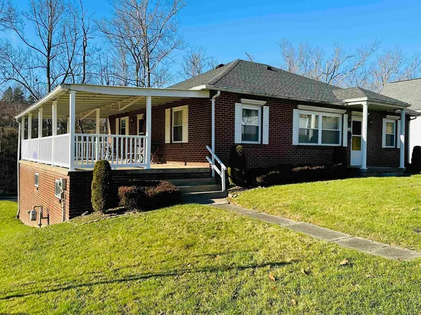 113 Hallhurst Rd, Fairmont, WV 26554