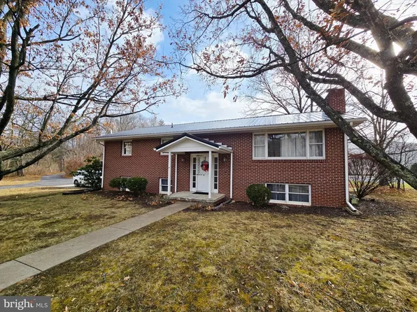 1064 Pine St, Lavale, MD 21502