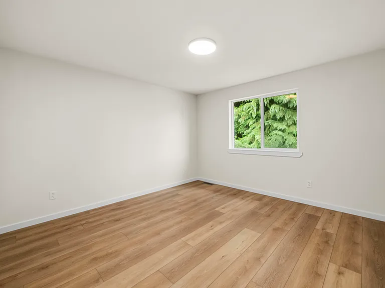 4938 Old Oak St SE — Photo 19