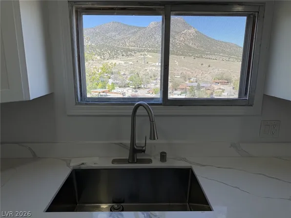 1 Carson Ct, Ely, NV 89301