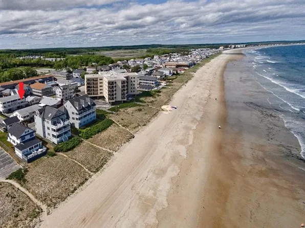 5 Boisvert St, Old Orchard Beach, ME 04064