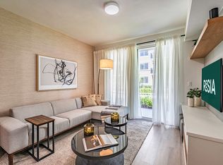 Resia Golden Glades, Miami, FL 33162
