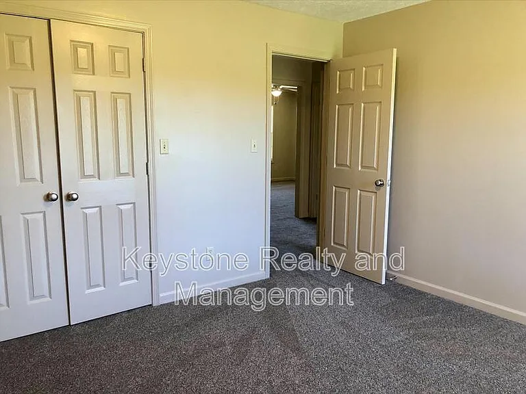 5869 Julien Rd — Photo 8