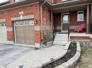 2245 Hummingbird Way, Oakville, ON L6M3Z7